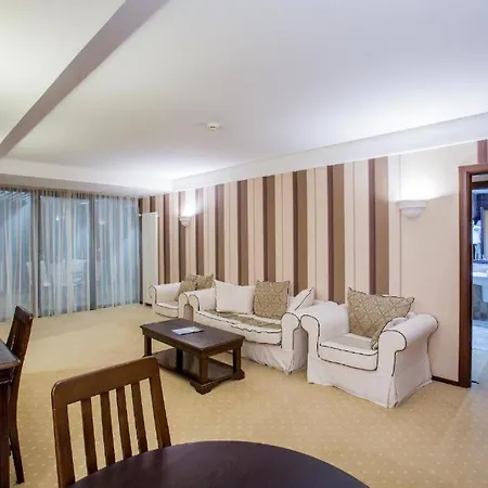 Alpin - Apartamentele 2403-2404- Proprietate Administrata De Gazda Privata Aparthotel *